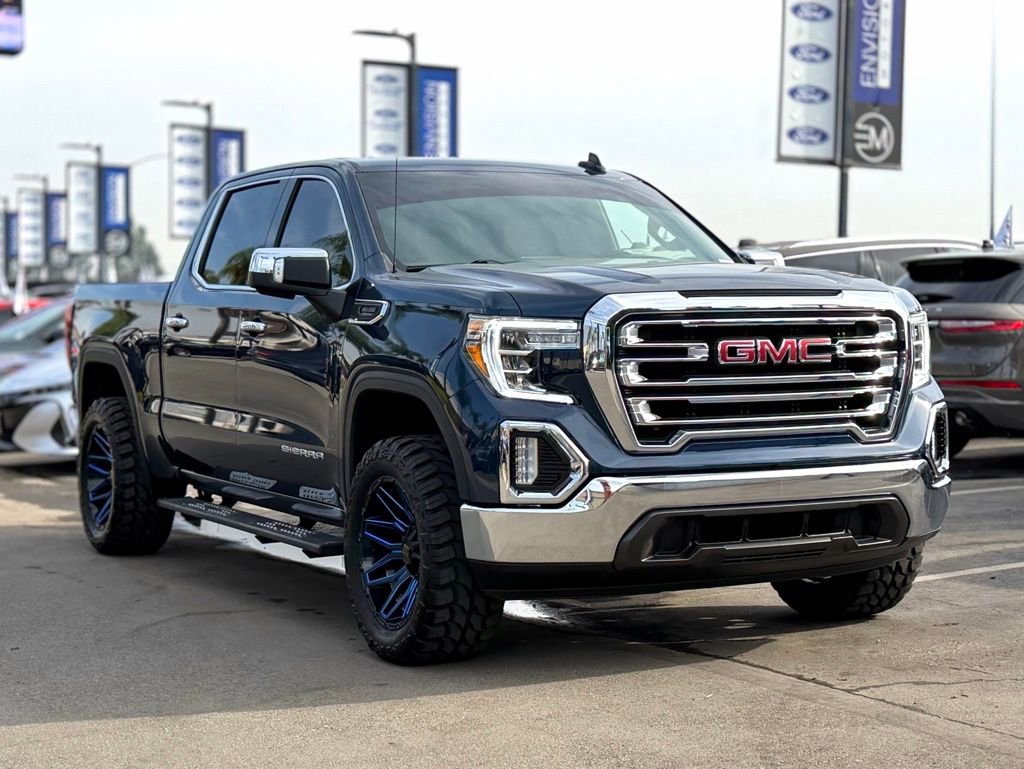 Used 2021 GMC Sierra 1500 SLT image 2