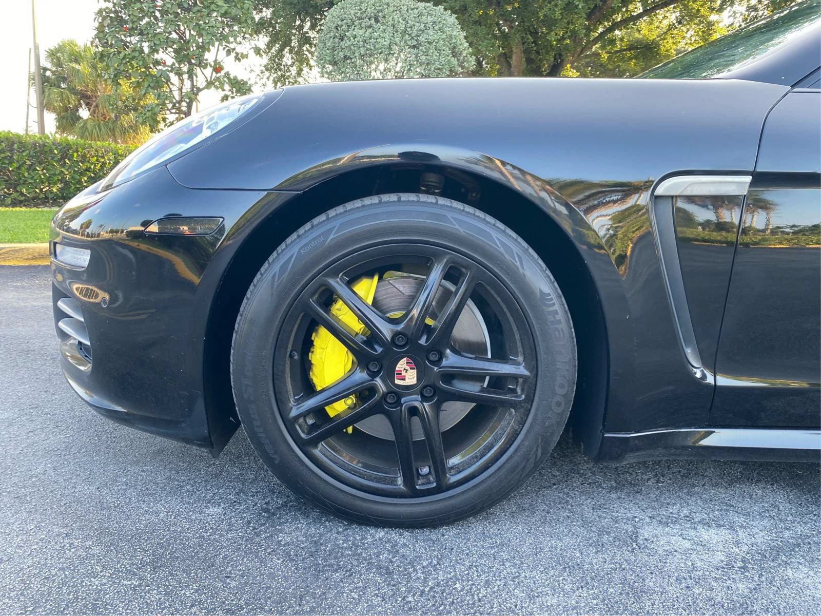 Used 2014 Porsche Panamera 4 AWD/4WD image 17