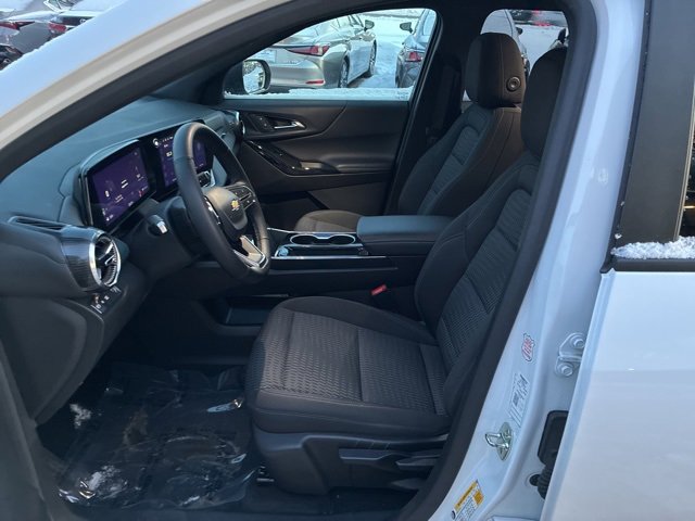 Used 2025 Chevrolet Equinox LT image 10