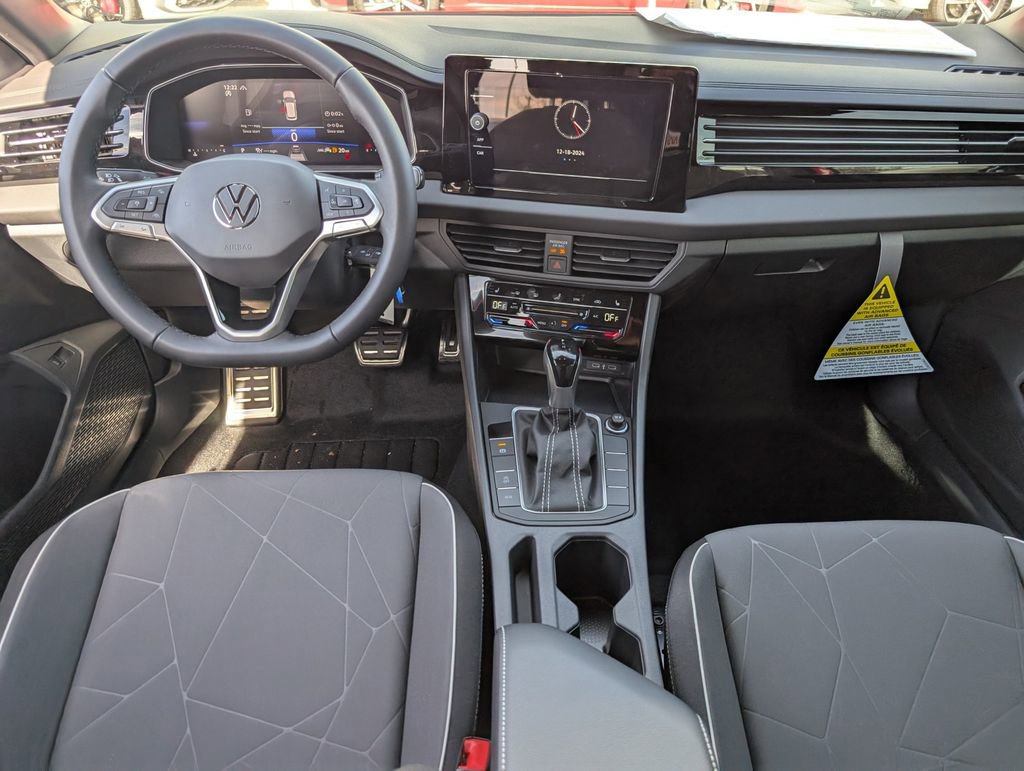 Used 2025 Volkswagen Jetta Sport image 21