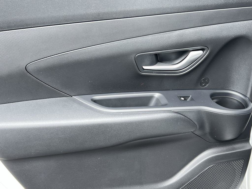 New 2025 Hyundai Santa Cruz SE image 9