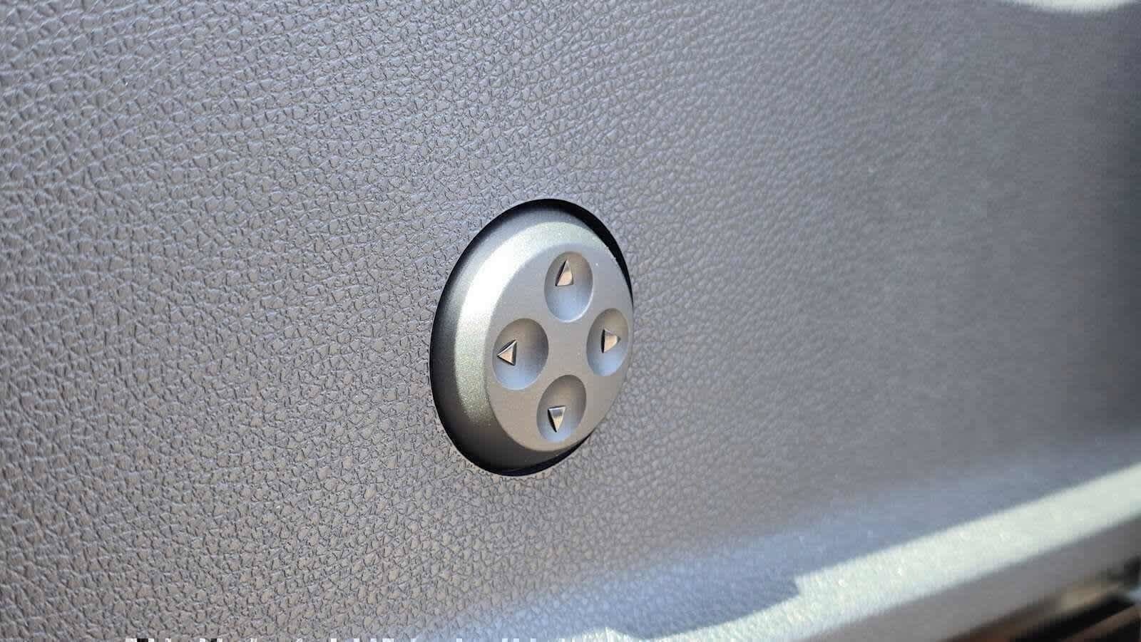 Used 2026 Mercedes-Benz Sprinter 2500 image 27