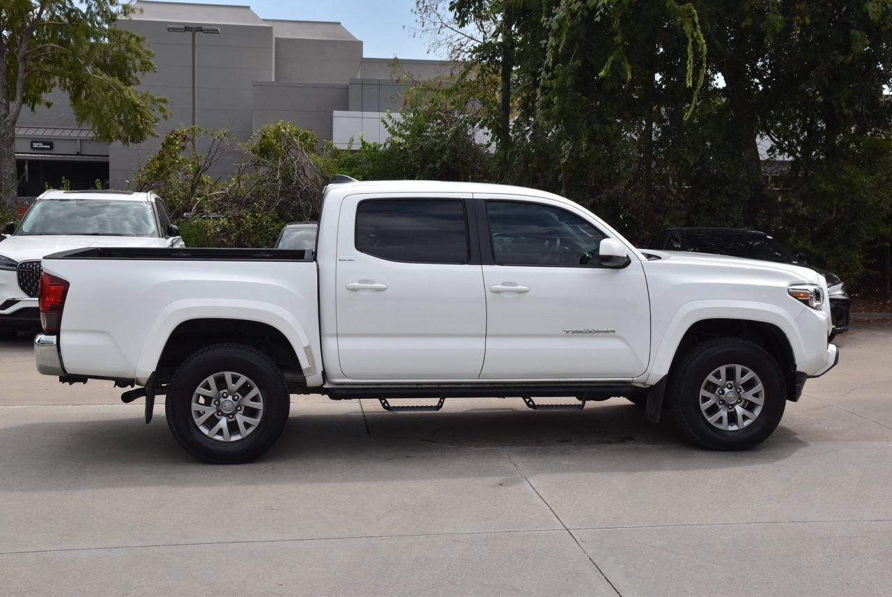 Used 2018 Toyota Tacoma SR5 AWD/4WD image 6