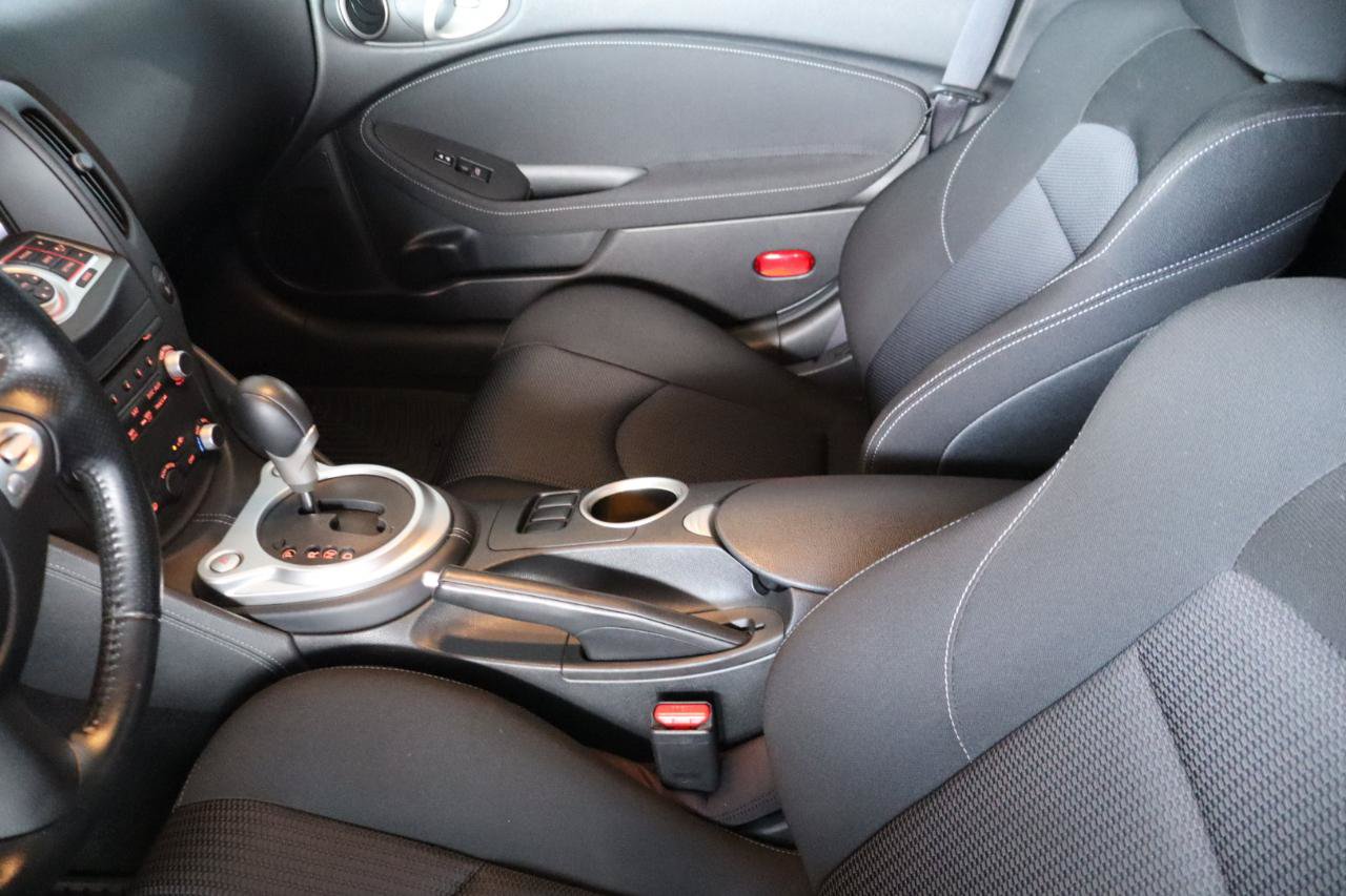 Used 2015 Nissan 370Z Coupe RWD image 17