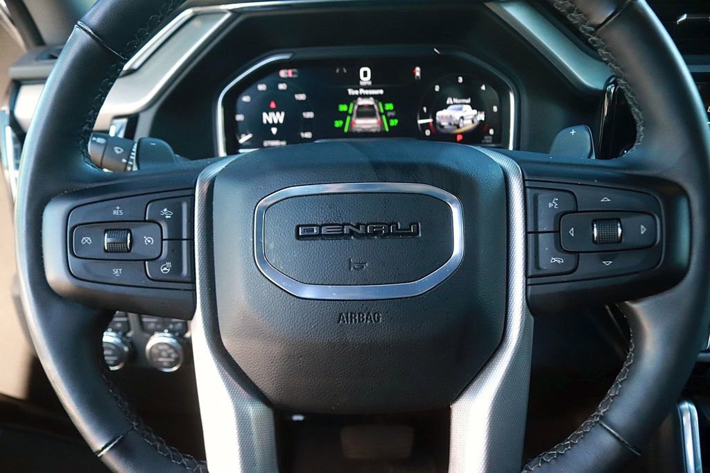 Used 2024 GMC Sierra 1500 Denali w/ Denali Reserve Package AWD/4WD image 18
