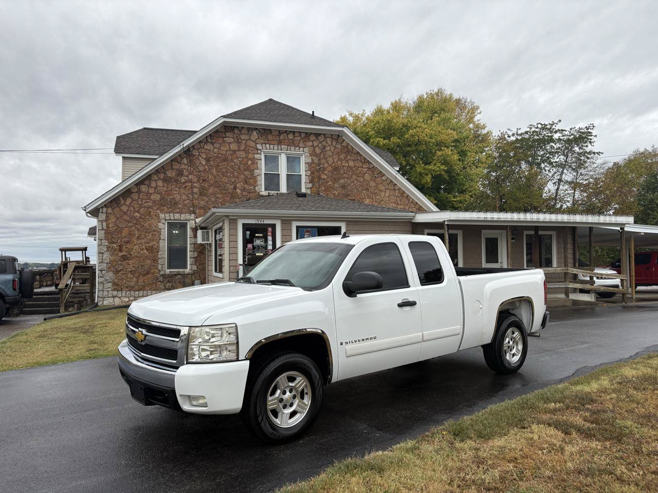 Used 2007 Chevrolet Silverado 1500 LT w/ Safety Package