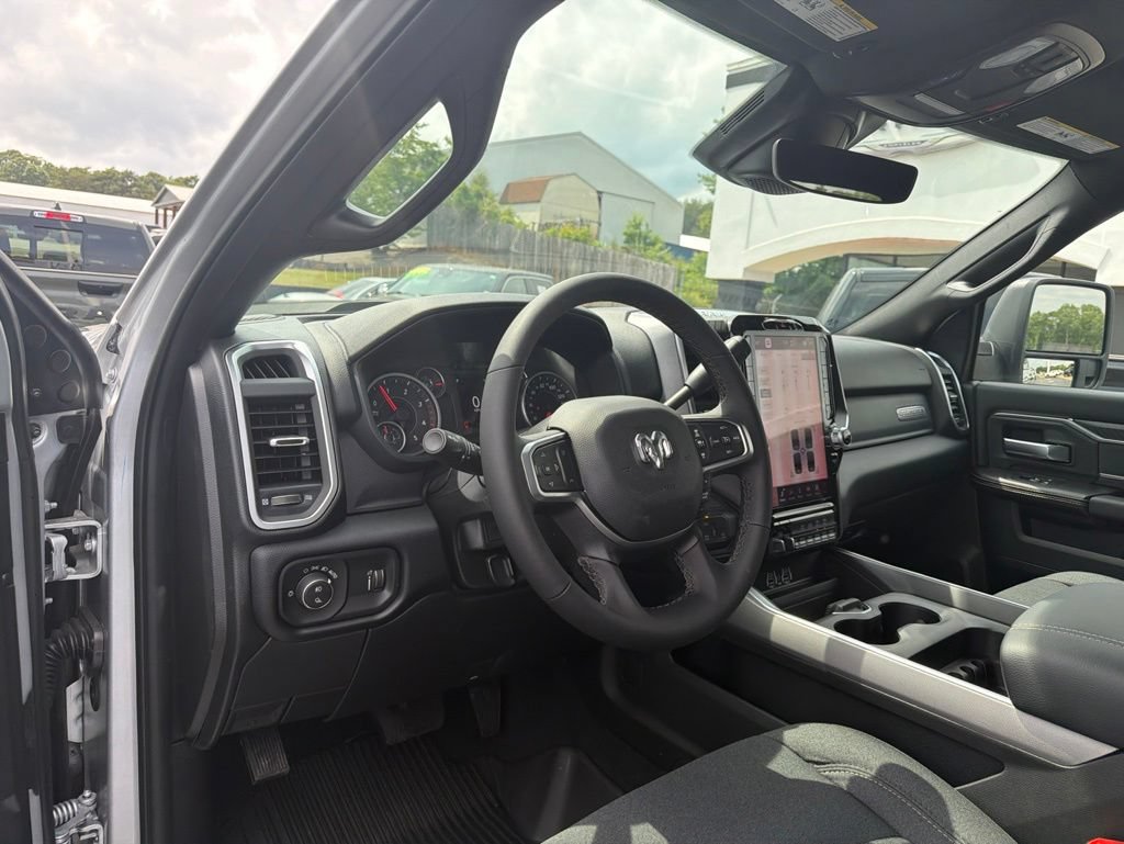 New 2026 RAM 2500 Big Horn AWD/4WD image 22