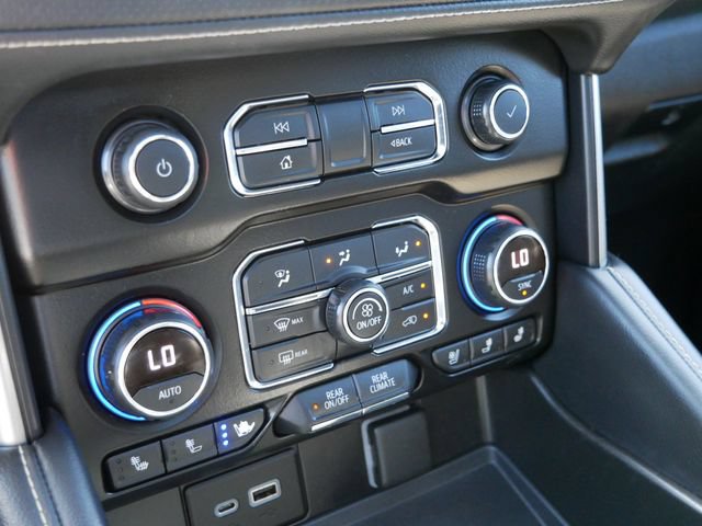 Used 2021 Chevrolet Suburban Premier w/ Premium Package AWD/4WD image 23