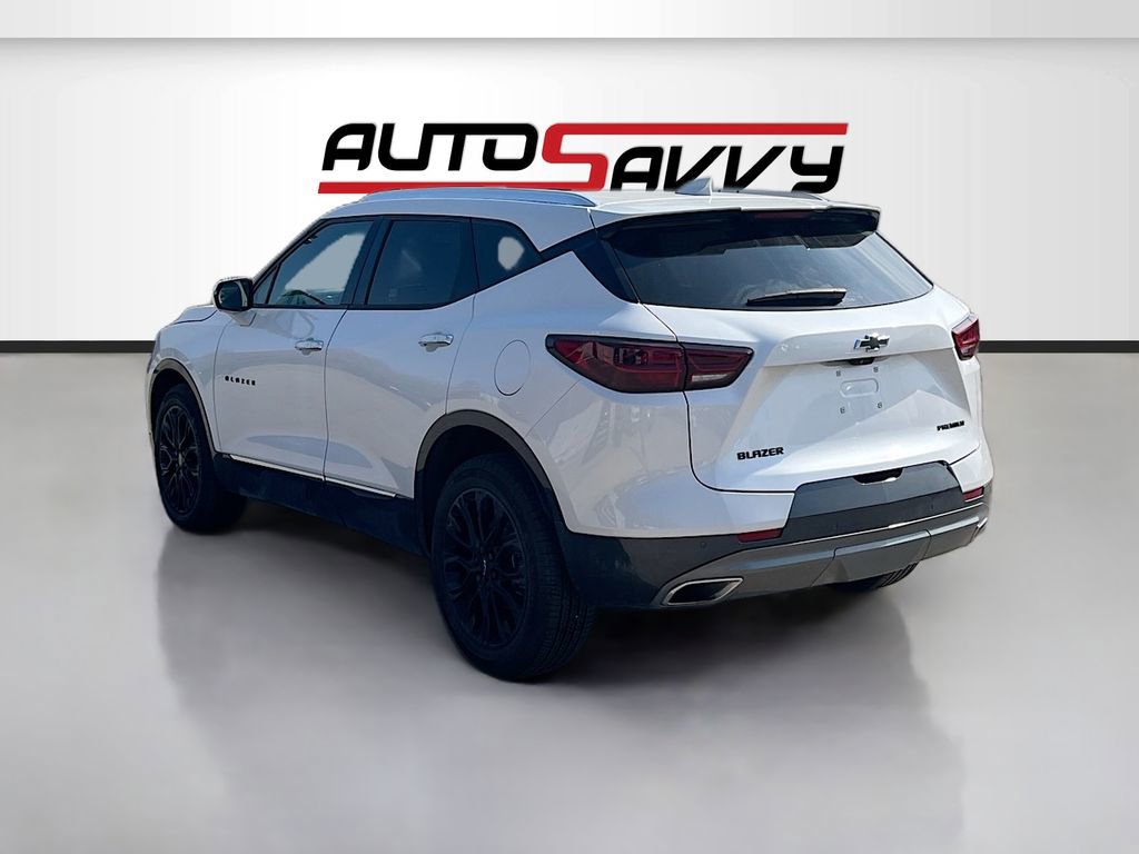 Used 2025 Chevrolet Blazer Premier w/ LPO, Black Sport Package image 5