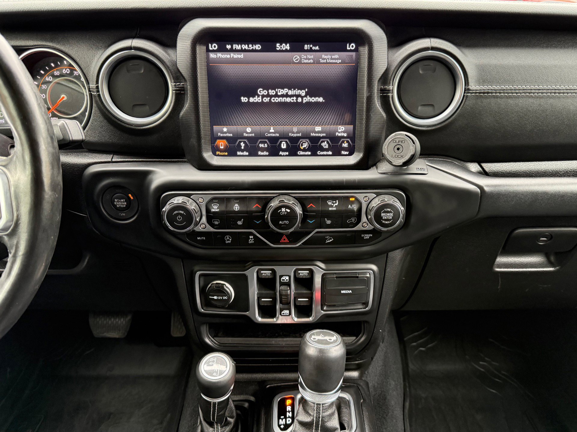 Used 2018 Jeep Wrangler Unlimited Sahara AWD/4WD image 27