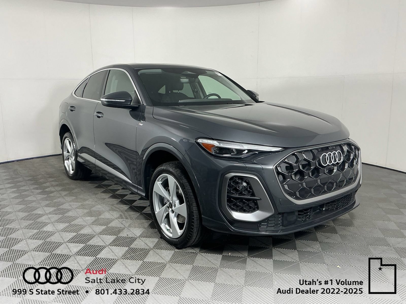 Used 2025 Audi Q5 Premium Plus w/ Premium Plus
