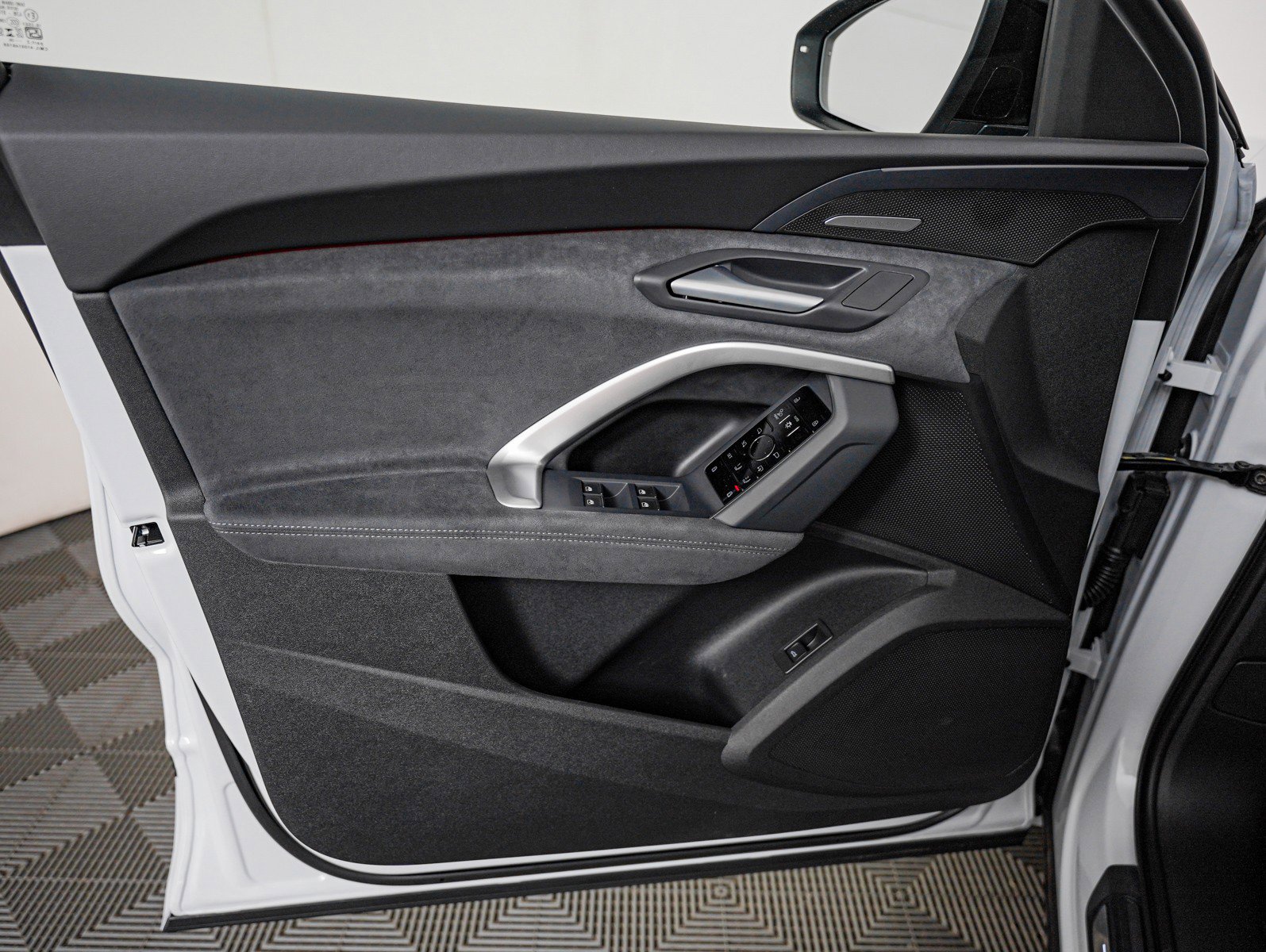 New 2026 Audi SQ5 Premium Plus AWD/4WD image 22