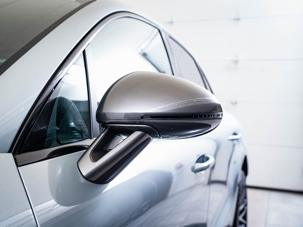 New 2026 Porsche Macan Turbo image 17