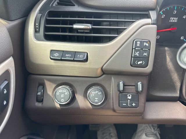 Used 2017 GMC Yukon Denali AWD/4WD image 23
