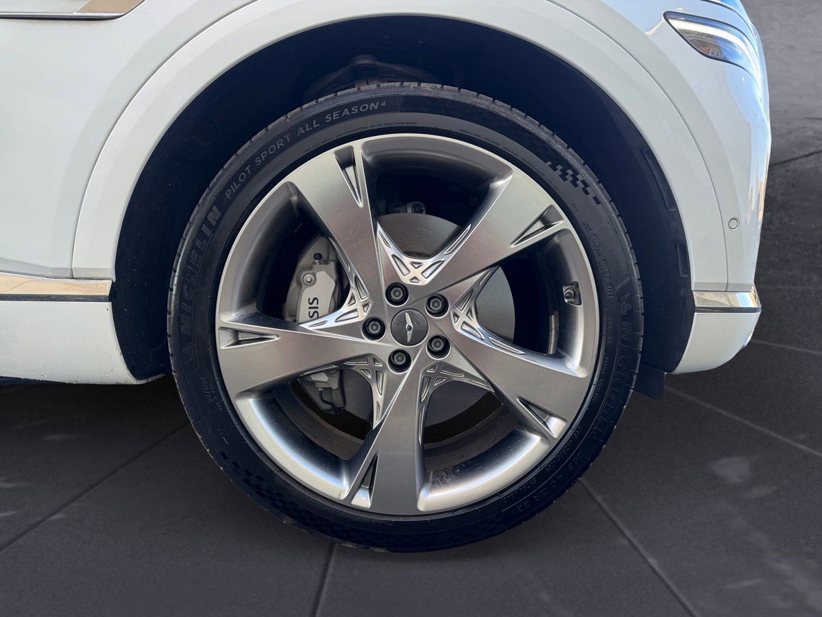 Used 2023 Genesis GV80 3.5T w/ Prestige Package image 14