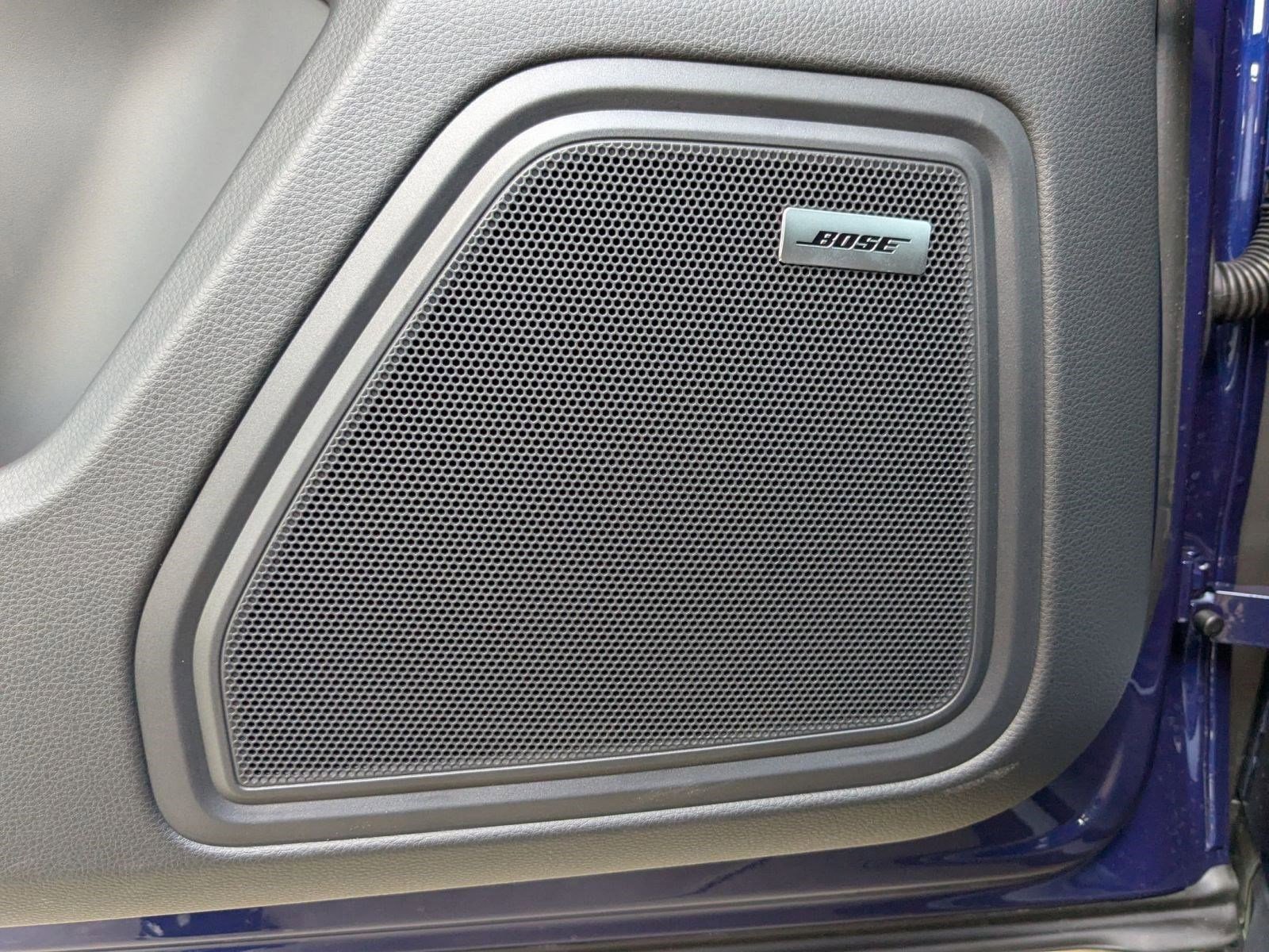 Certified 2025 Porsche Macan AWD/4WD image 14