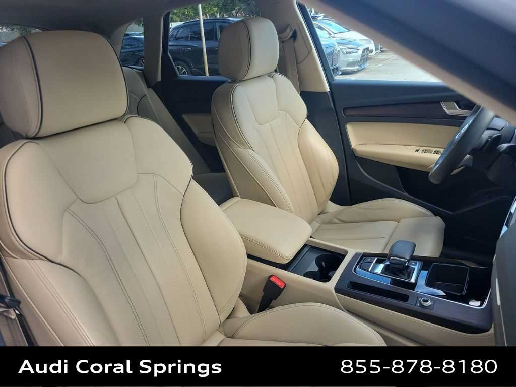 Certified 2024 Audi Q5 2.0T Premium w/ Convenience Package AWD/4WD image 22
