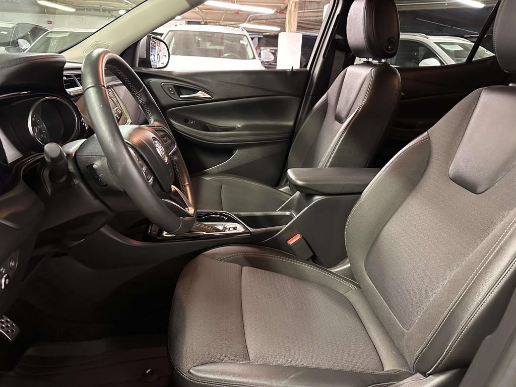 Used 2023 Buick Encore GX Select w/ Sport Touring Package FWD image 15