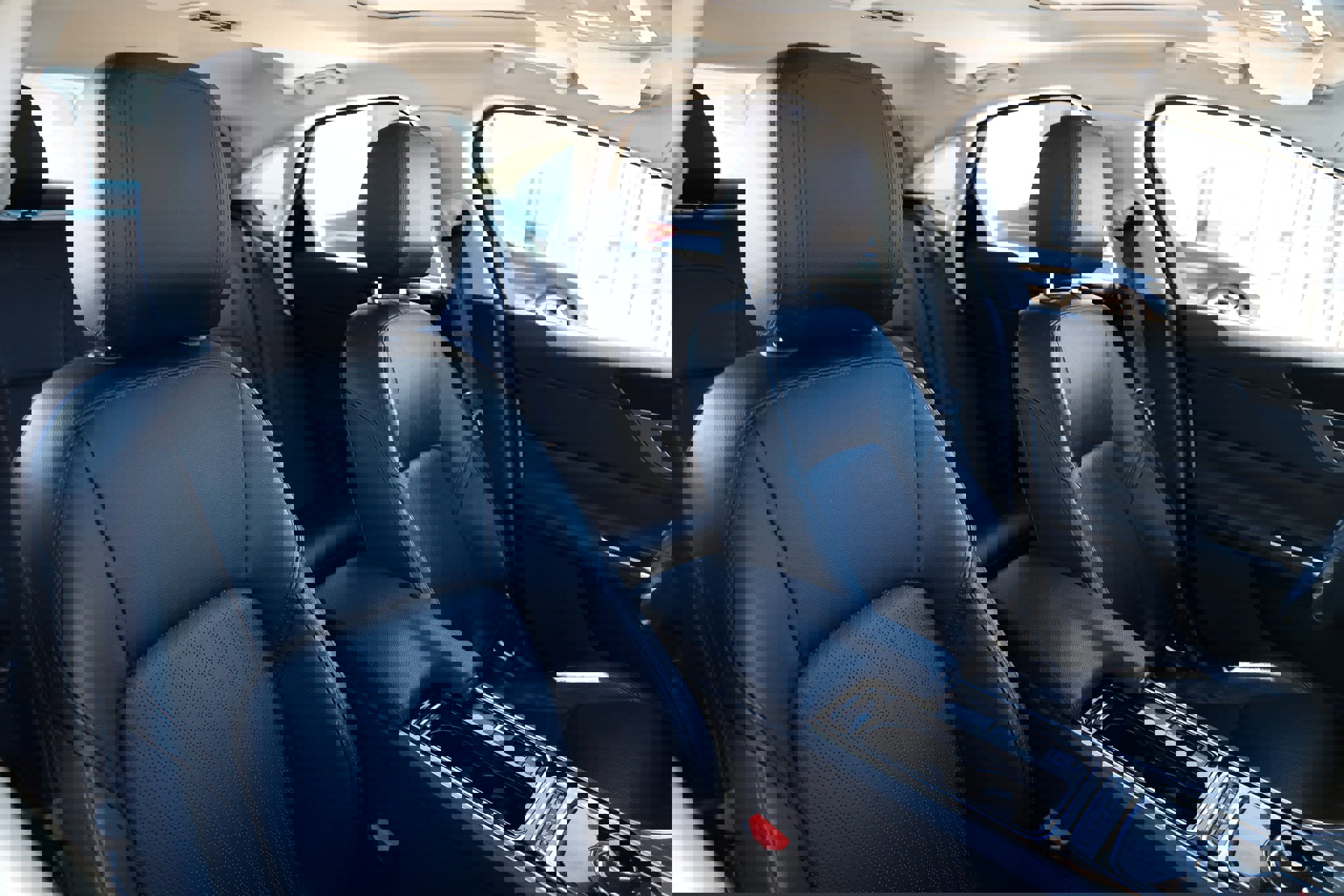 Used 2018 Jaguar XF Prestige image 19