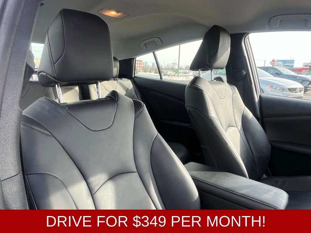 Used 2017 Toyota Prius Prime Advanced image 27