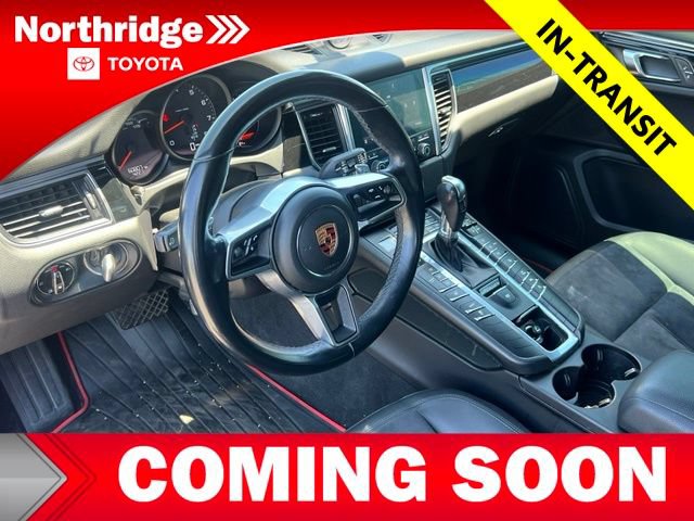 Used 2018 Porsche Macan AWD/4WD image 6
