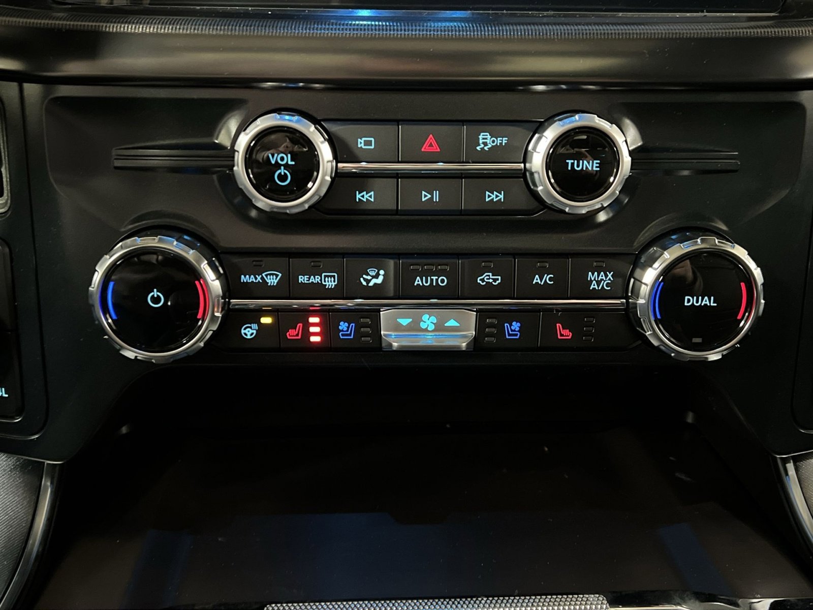 New 2026 Ford F150 Platinum w/ Equipment Group 702A High image 21