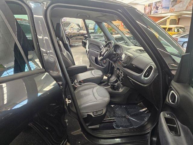 Used 2017 FIAT 500L Trekking FWD image 11