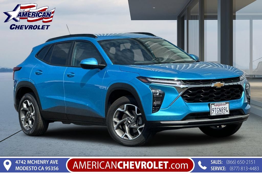 New 2026 Chevrolet Trax LT w/ Driver Confidence Package FWD image 1