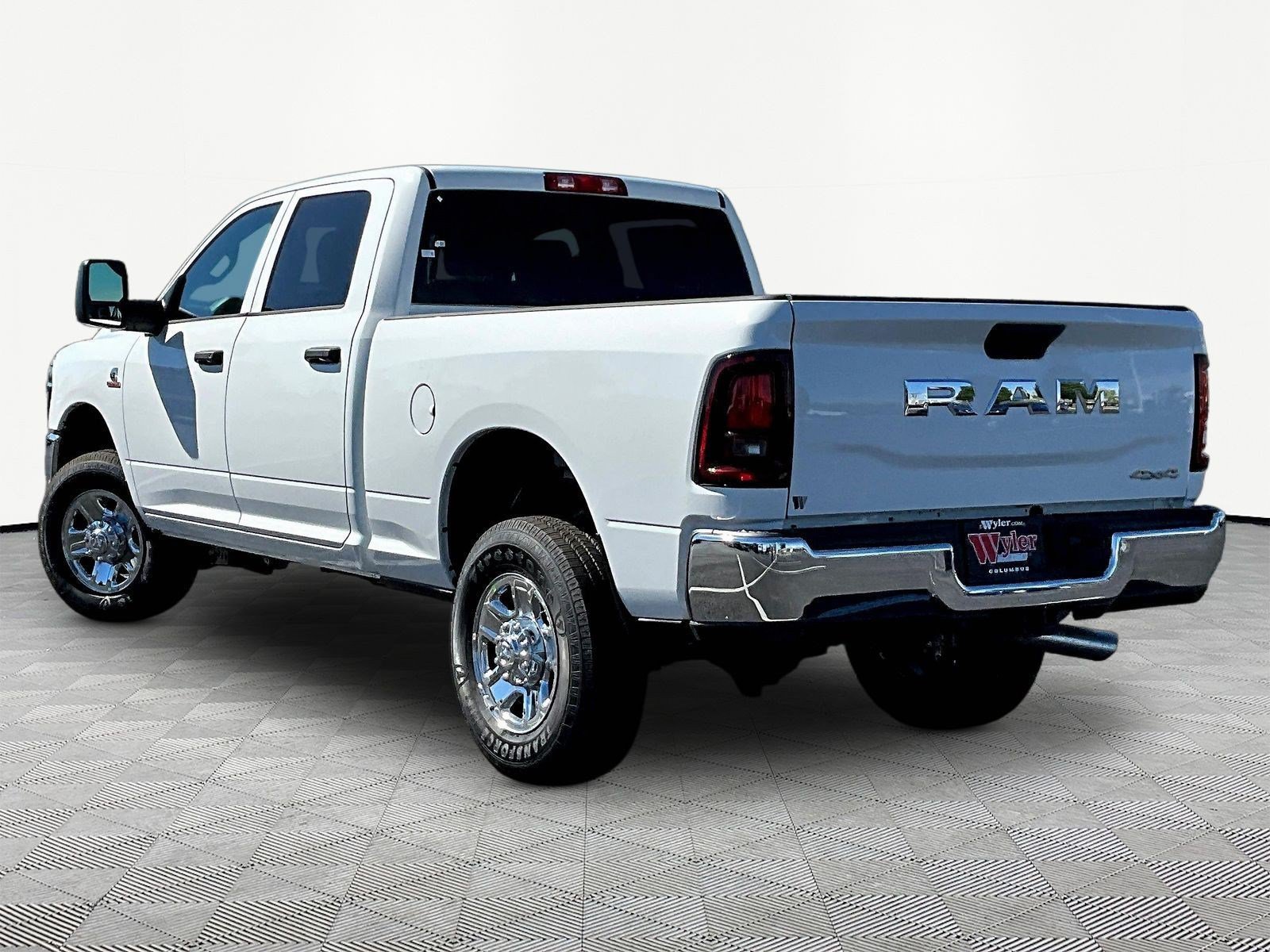 New 2027 RAM 2500 Tradesman w/ Chrome Appearance Group AWD/4WD image 3