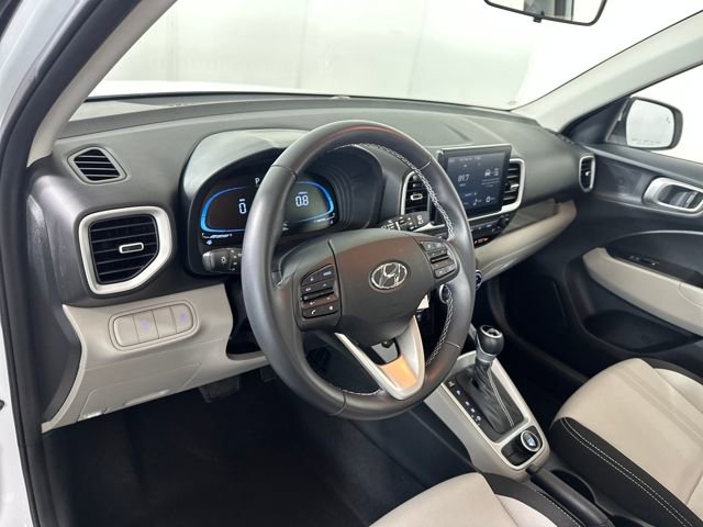 Certified 2023 Hyundai Venue SEL image 13