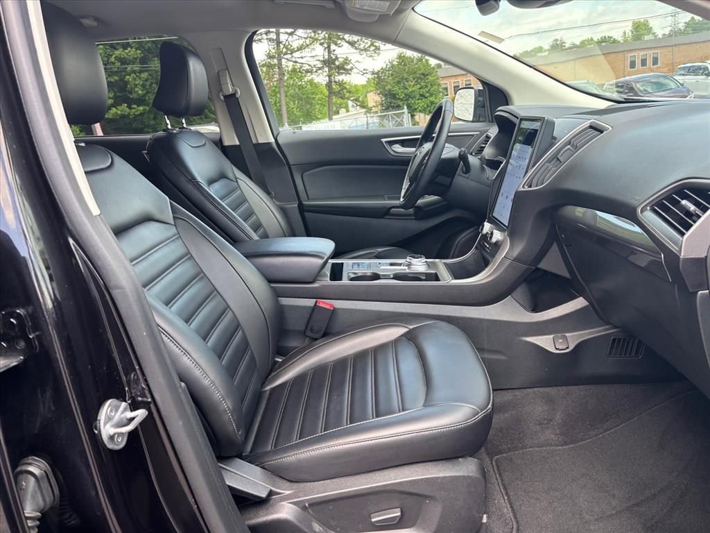 Used 2024 Ford Edge SEL AWD/4WD image 12