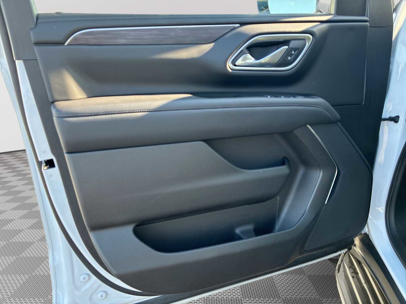 Certified 2024 Chevrolet Tahoe LS w/ Driver Alert Package image 21