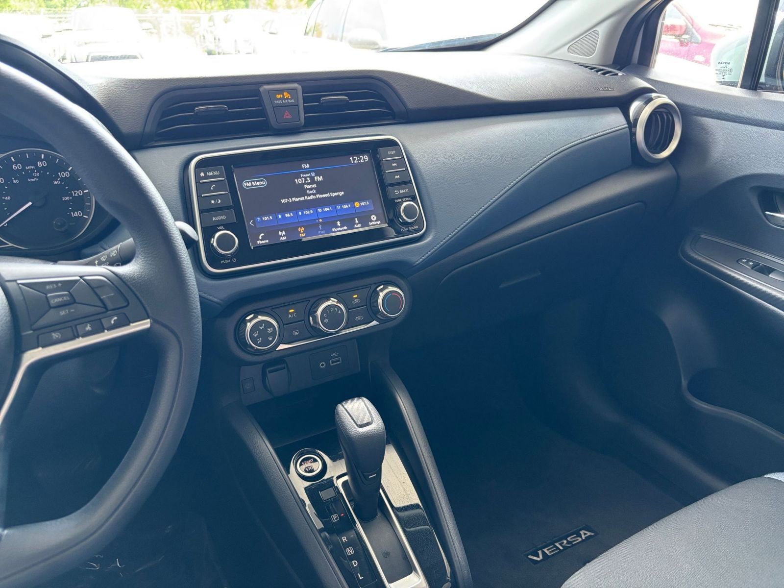 Used 2025 Nissan Versa SV FWD image 17