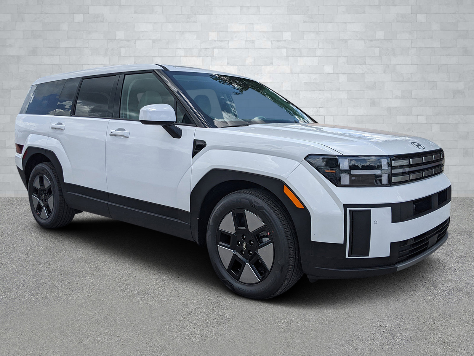 New 2026 Hyundai Santa Fe SE image 2