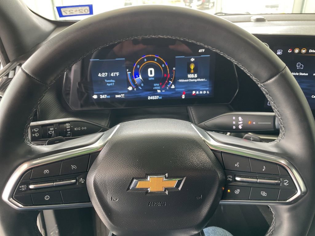 Used 2025 Chevrolet Equinox LT image 10