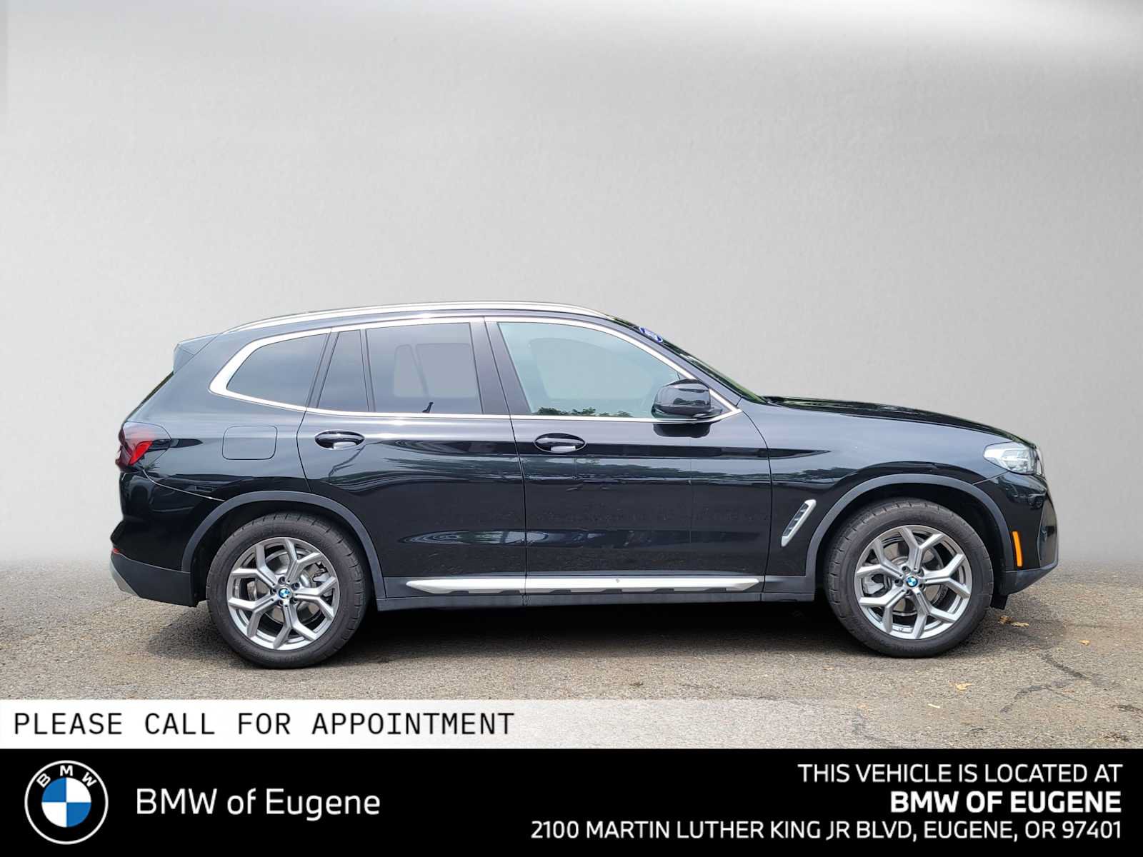 Used 2024 BMW X3 xDrive30i w/ Convenience Package AWD/4WD image 2