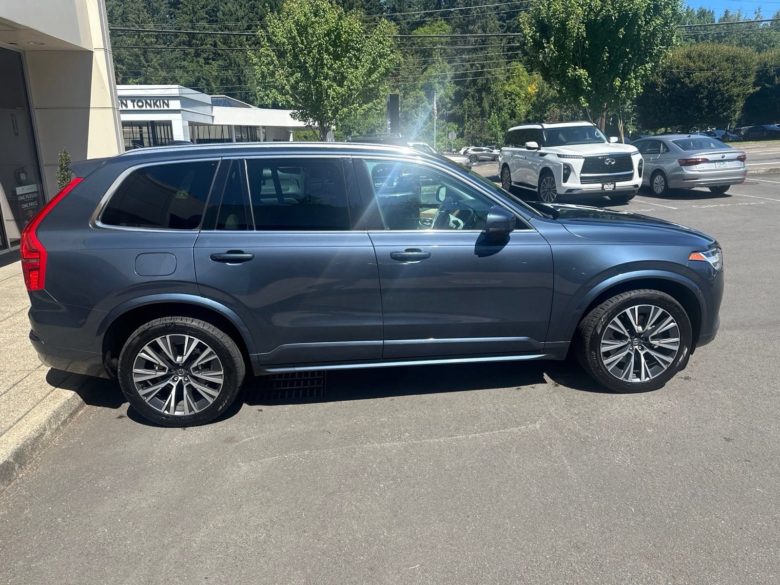 Used 2021 Volvo XC90 T5 Momentum w/ Advanced Package FWD image 6