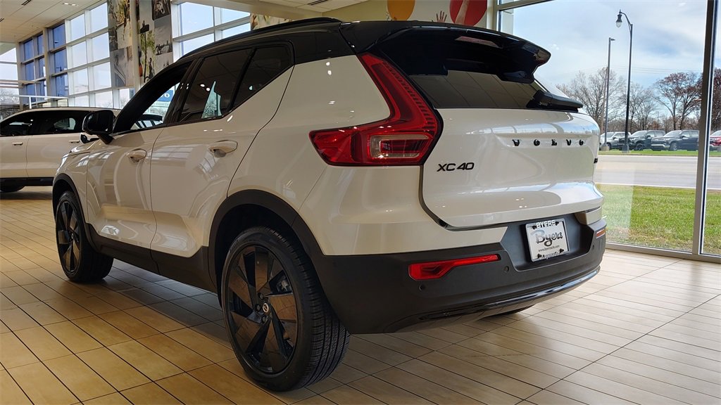 New 2026 Volvo XC40 B5 Ultra w/ Protection Package Premier image 4