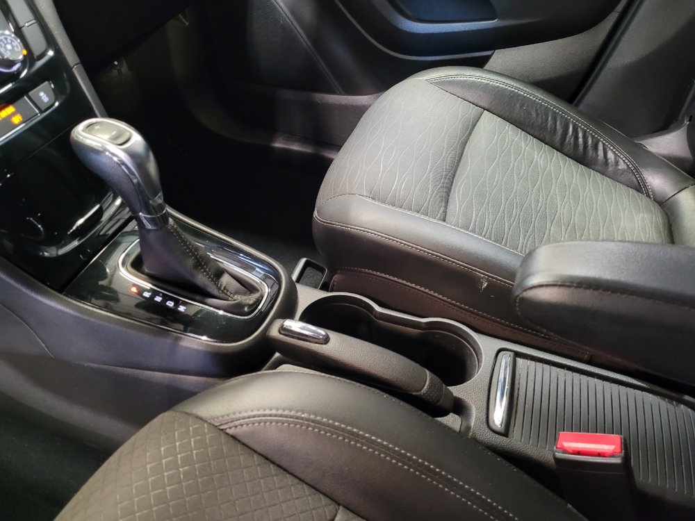 Used 2018 Buick Encore Preferred image 26