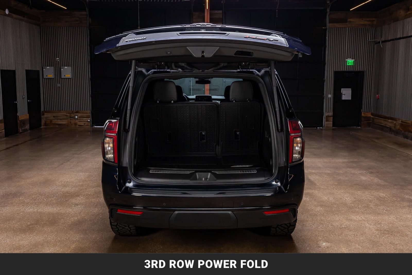 Used 2024 Chevrolet Tahoe RST w/ Luxury Package AWD/4WD image 9