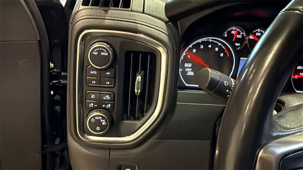 Used 2020 Chevrolet Silverado 1500 LT w/ All-Star Edition image 32