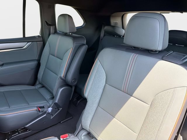 New 2026 GMC Acadia AT4 w/ Luxury Package AWD/4WD image 12