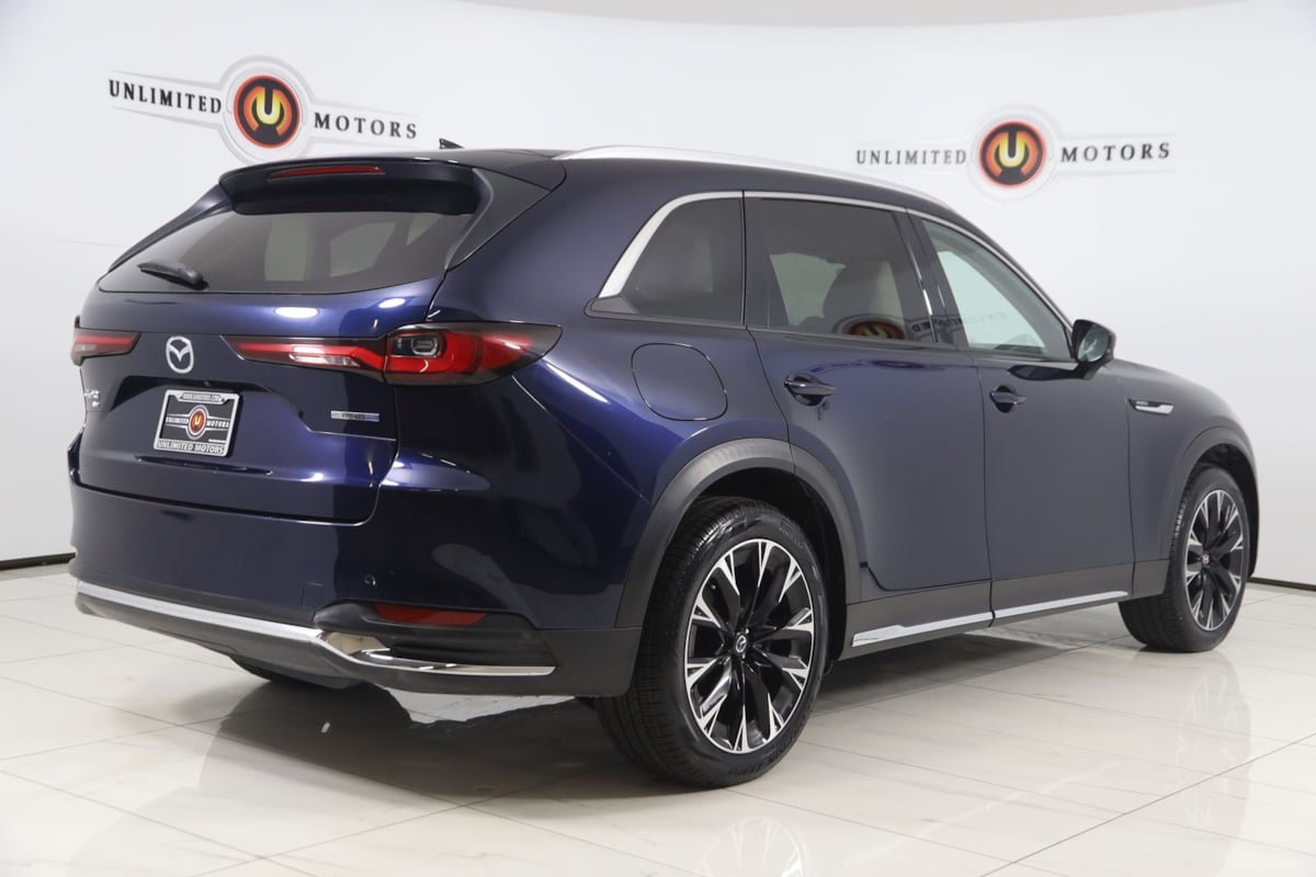 Used 2024 MAZDA CX-90 Plug-In Hybrid w/ Premium Plus AWD/4WD image 3
