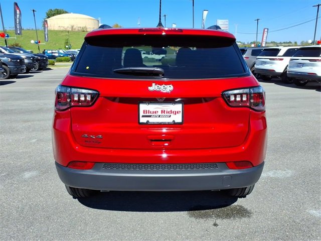 New 2026 Jeep Compass Latitude image 5