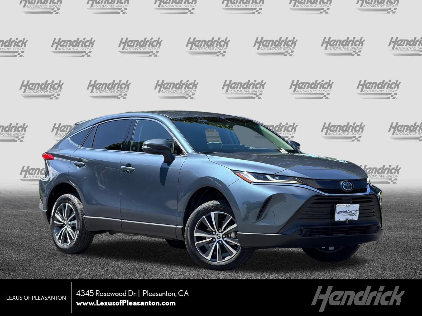 Used 2023 Toyota Venza LE AWD/4WD image 1