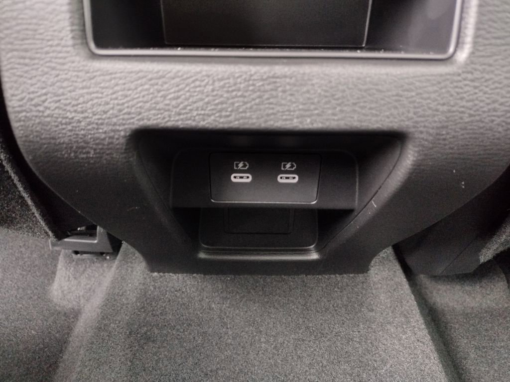 New 2026 Mitsubishi Outlander SE image 27