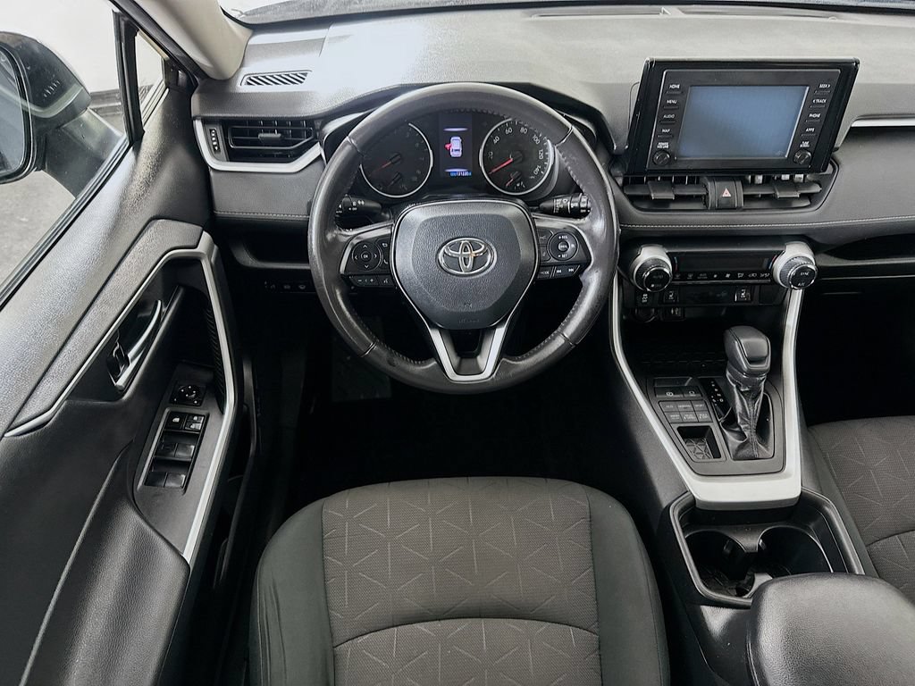 Used 2019 Toyota RAV4 XLE w/ Convenience Package AWD/4WD image 4