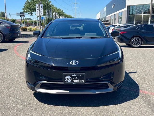 Used 2023 Toyota Prius XLE FWD image 4