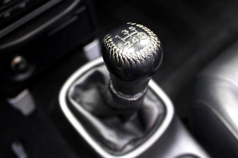 Used 2004 Toyota MR2 image 29