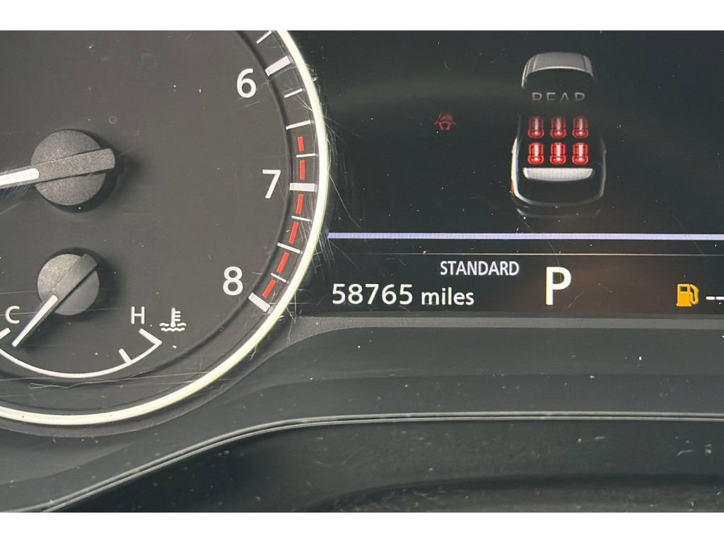 Used 2024 Nissan Pathfinder SV FWD image 31